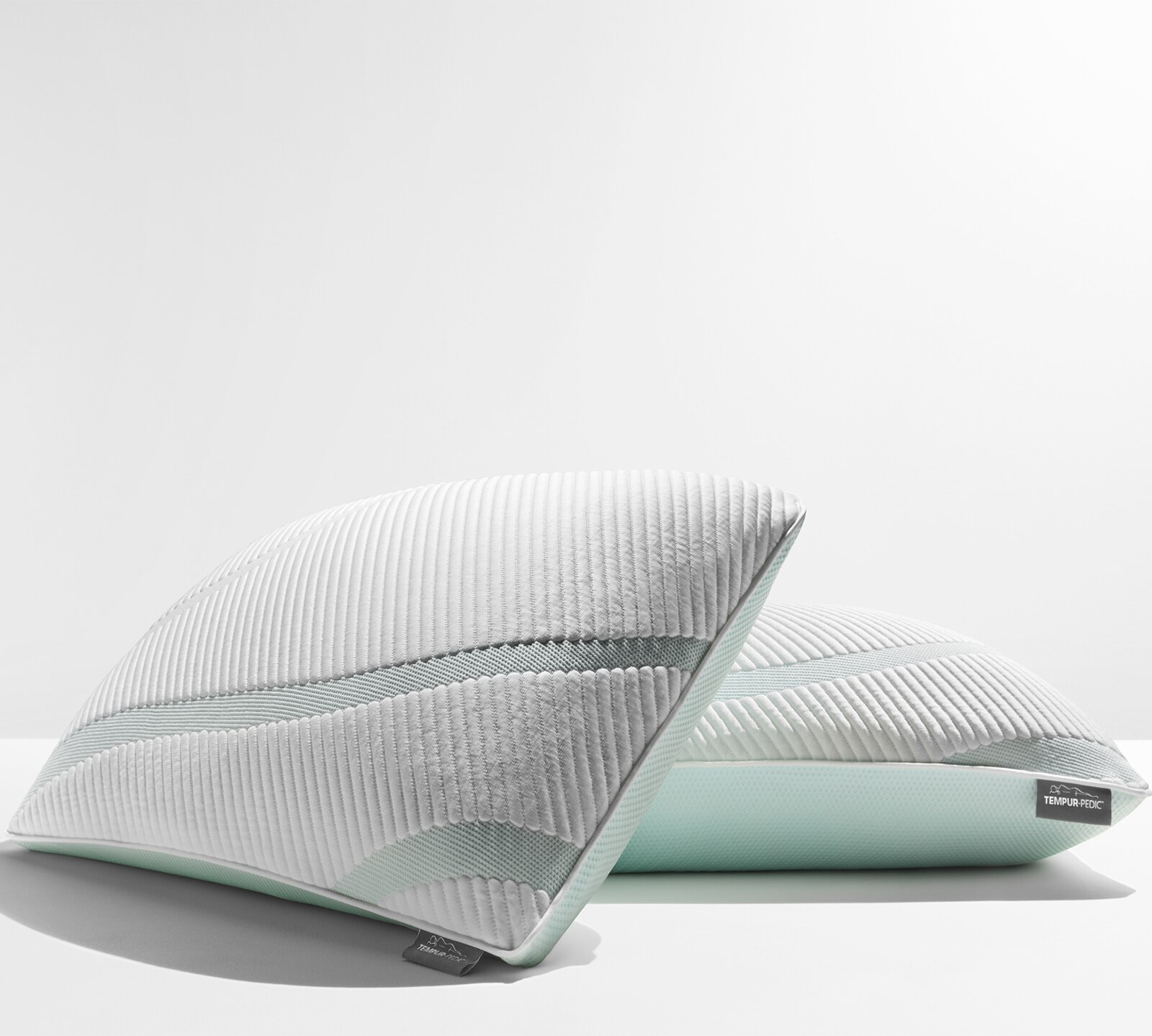 TEMPUR-Adapt® Pro + Cooling Pillow